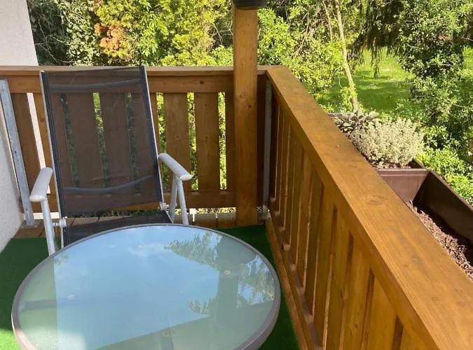 Casa Andrea Mit Balkon Wallersdorf